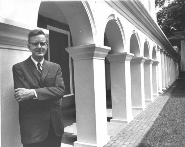 Dr. Ian Steveson