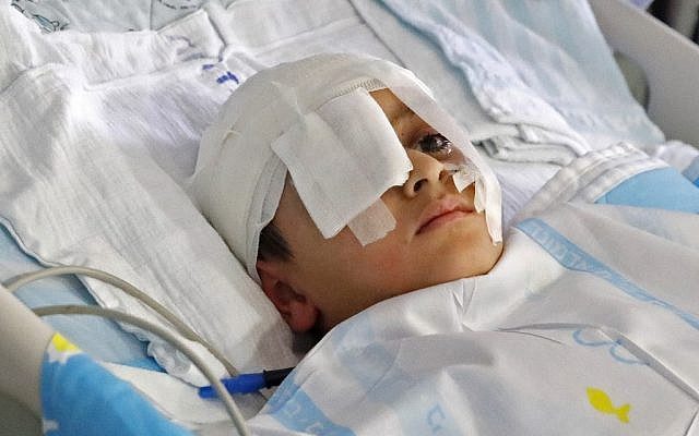 Click to enlarge child shot head west bank