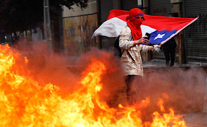 protesterFlagFire