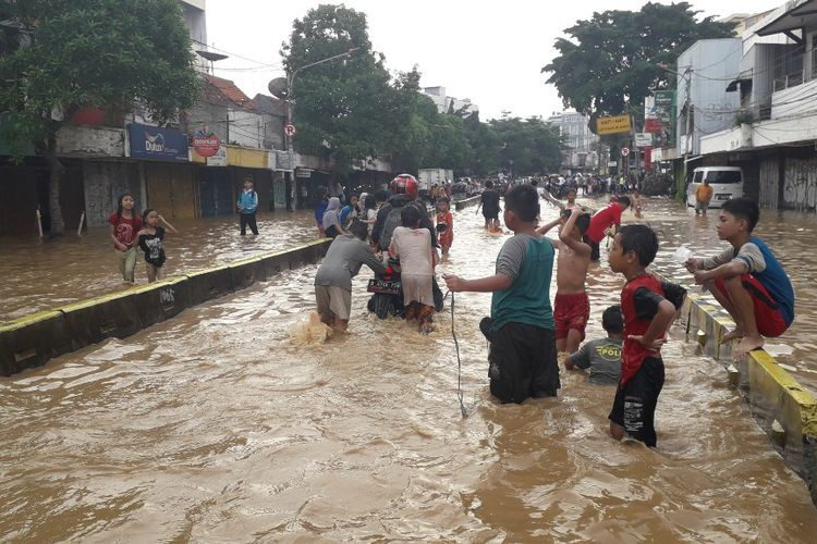 Click to enlarge Floodwaters