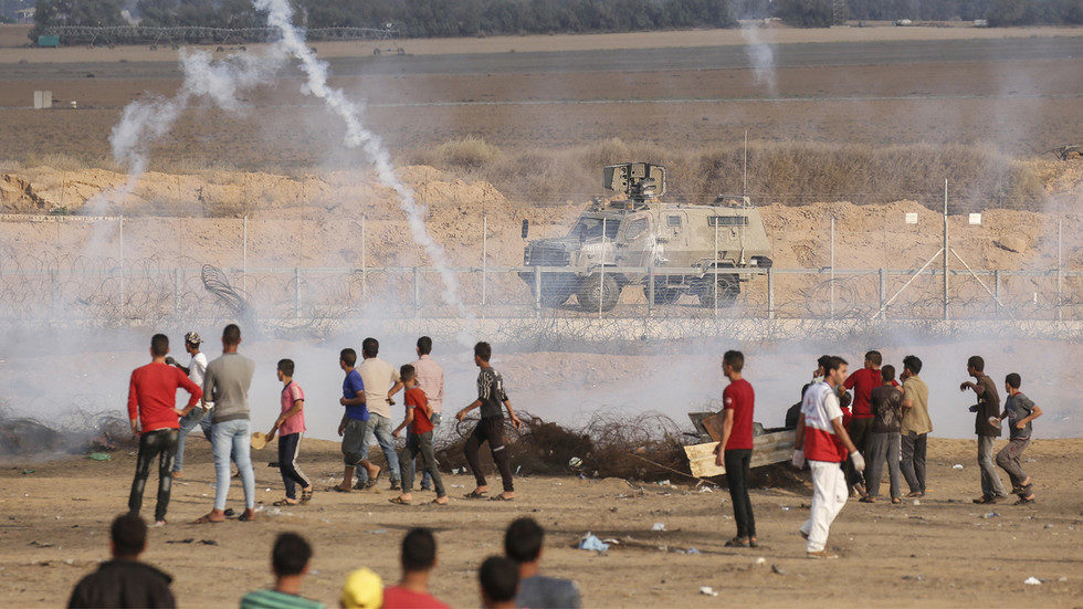 Click to enlarge march return gaza protesters