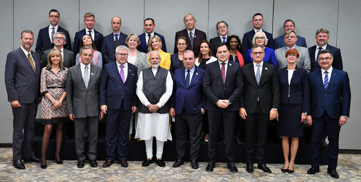 Click to enlarge Modi with EU delegation