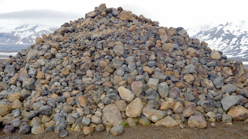 Pile of stones Dawkins' arch