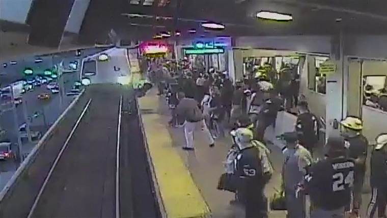 bart train