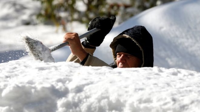 Record cold and snow in US