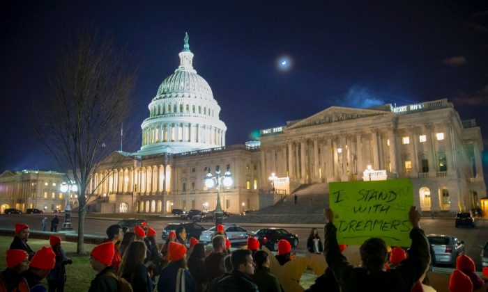 Click to enlarge daca protest