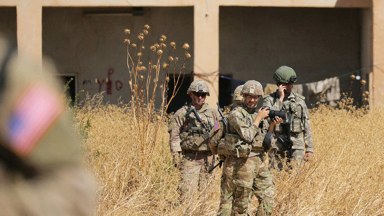 soldiers