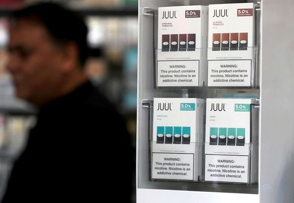 Packages of Juul mint flavored e-cigarettes