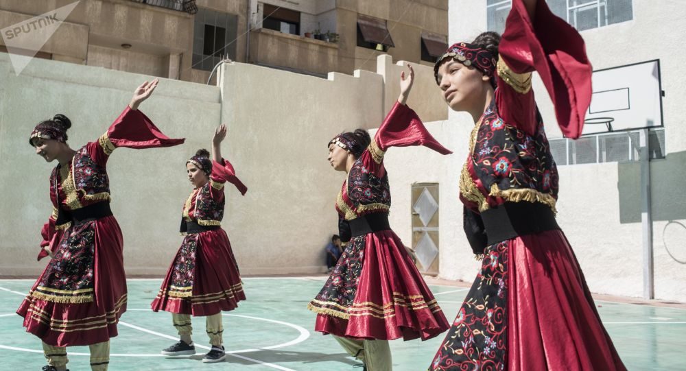 syrian girls dancers