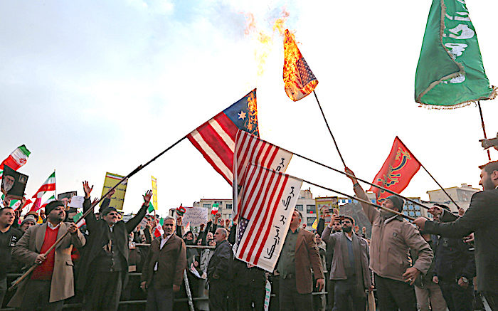 flagburningIran