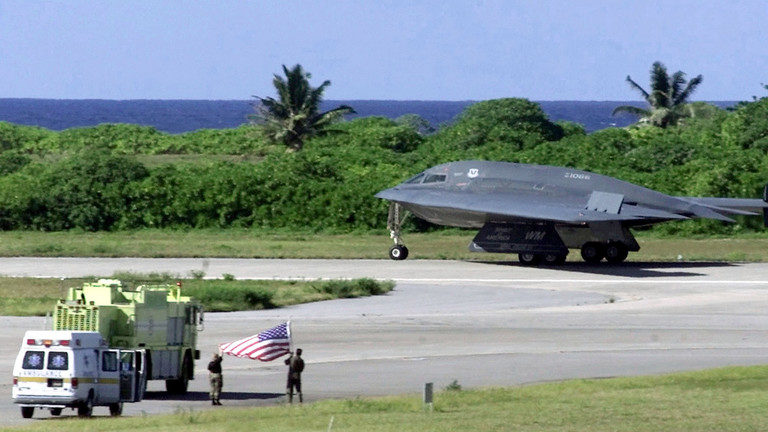 US B-2 Spirit bomber