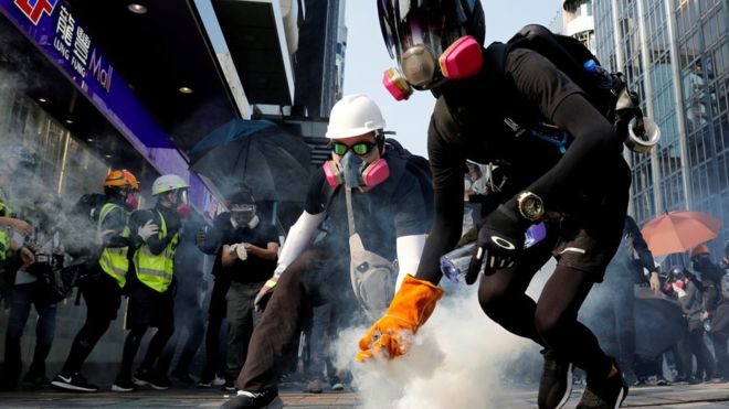 Click to enlarge hong kong protesters