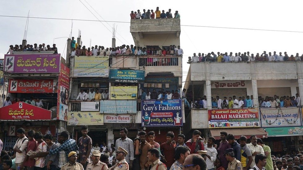 Click to enlarge priyanka reddy protest