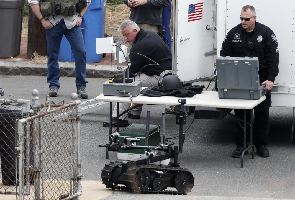 Click to enlarge robot dogs police