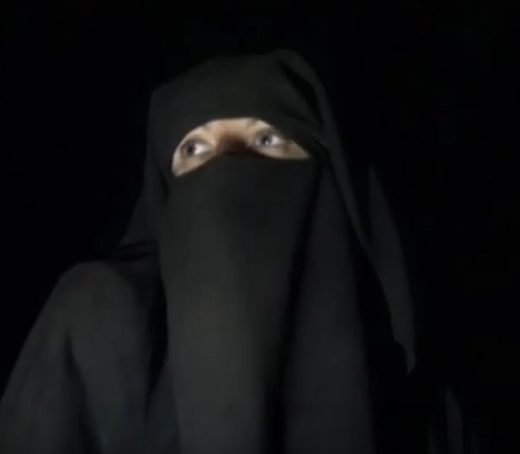 Click to enlarge ISIS bride Lisa Smith