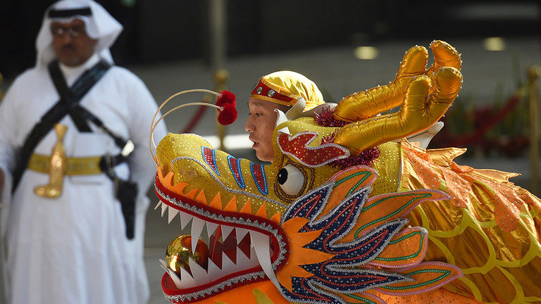 Click to enlarge china dragon saudi