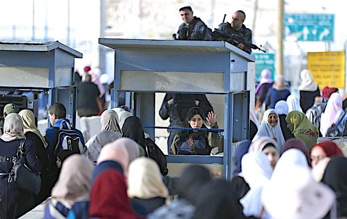 Click to enlarge Palestinians ckpoint