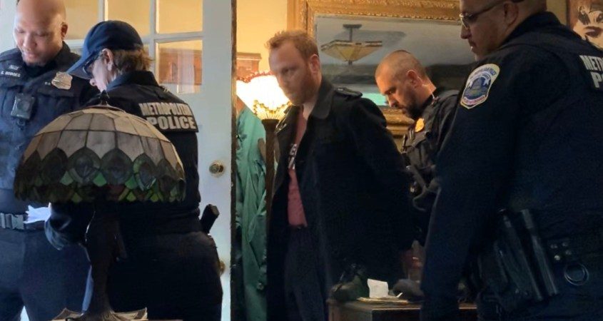 Click to enlarge max blumenthal arrested Venezuela