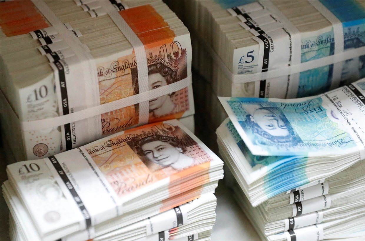 world currencies money british pounds