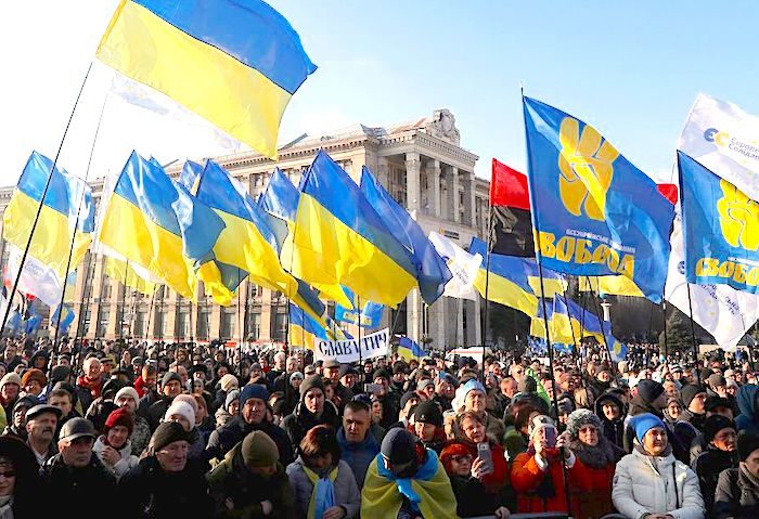 Click to enlarge Protesters Kiev