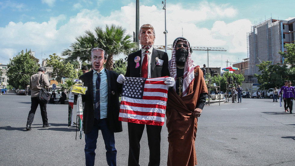 Trump costume