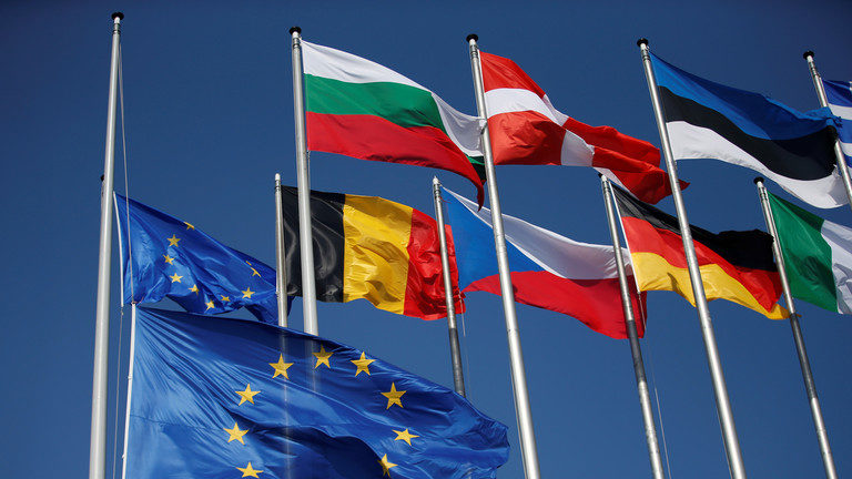 flags EU