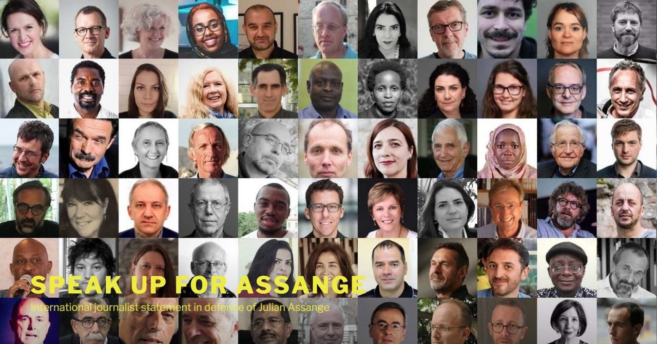 Click to enlarge journalist reporters support assange