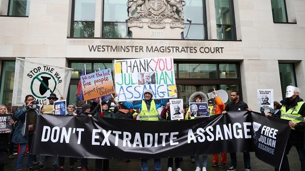 Click to enlarge Assange protest
