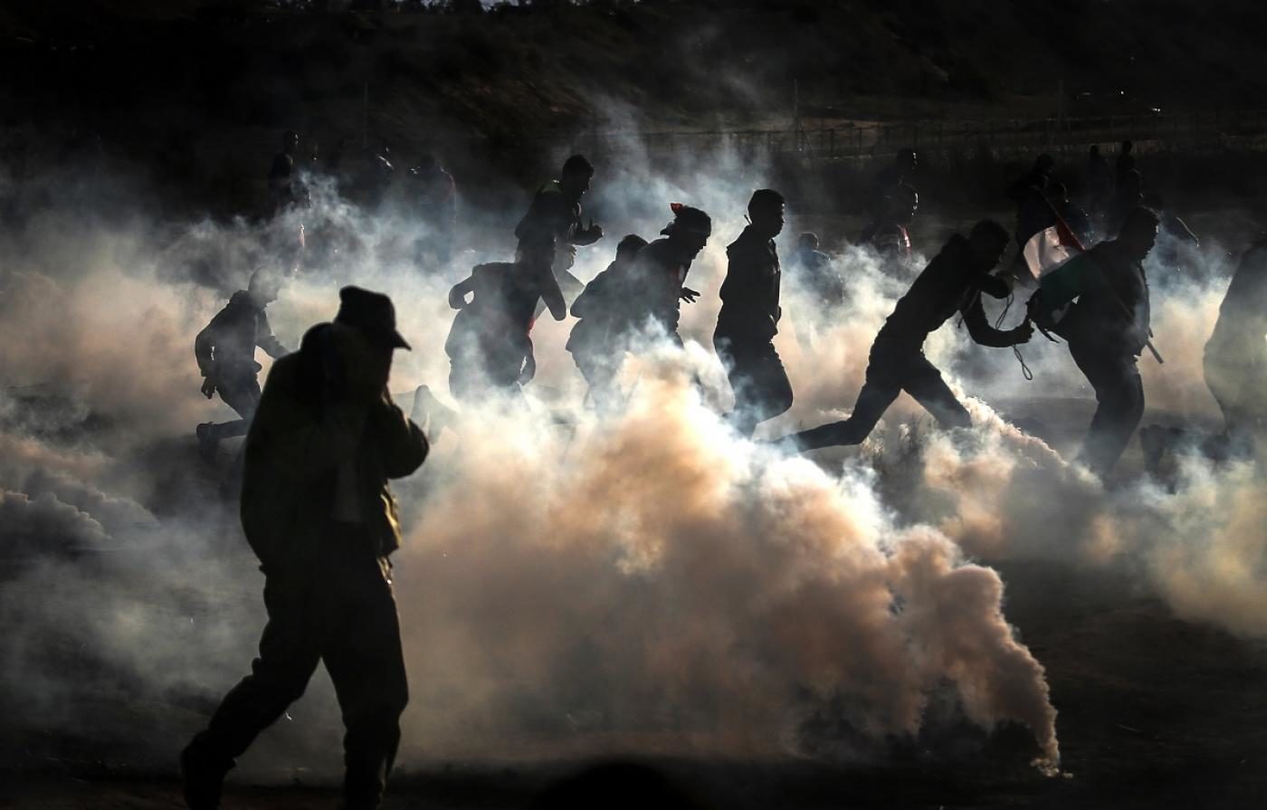Click to enlarge Gaza March of return fence tear gas