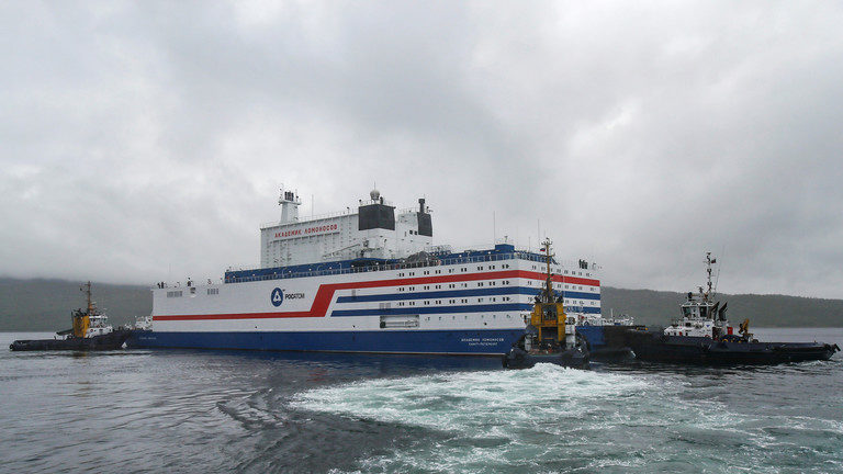 Akademik Lomonosov
