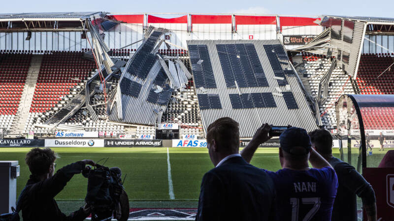 Click to enlarge stadium roof collapse