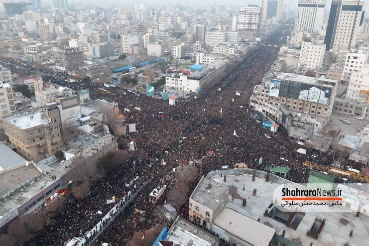 Click to enlarge mourners tehran Soleimani