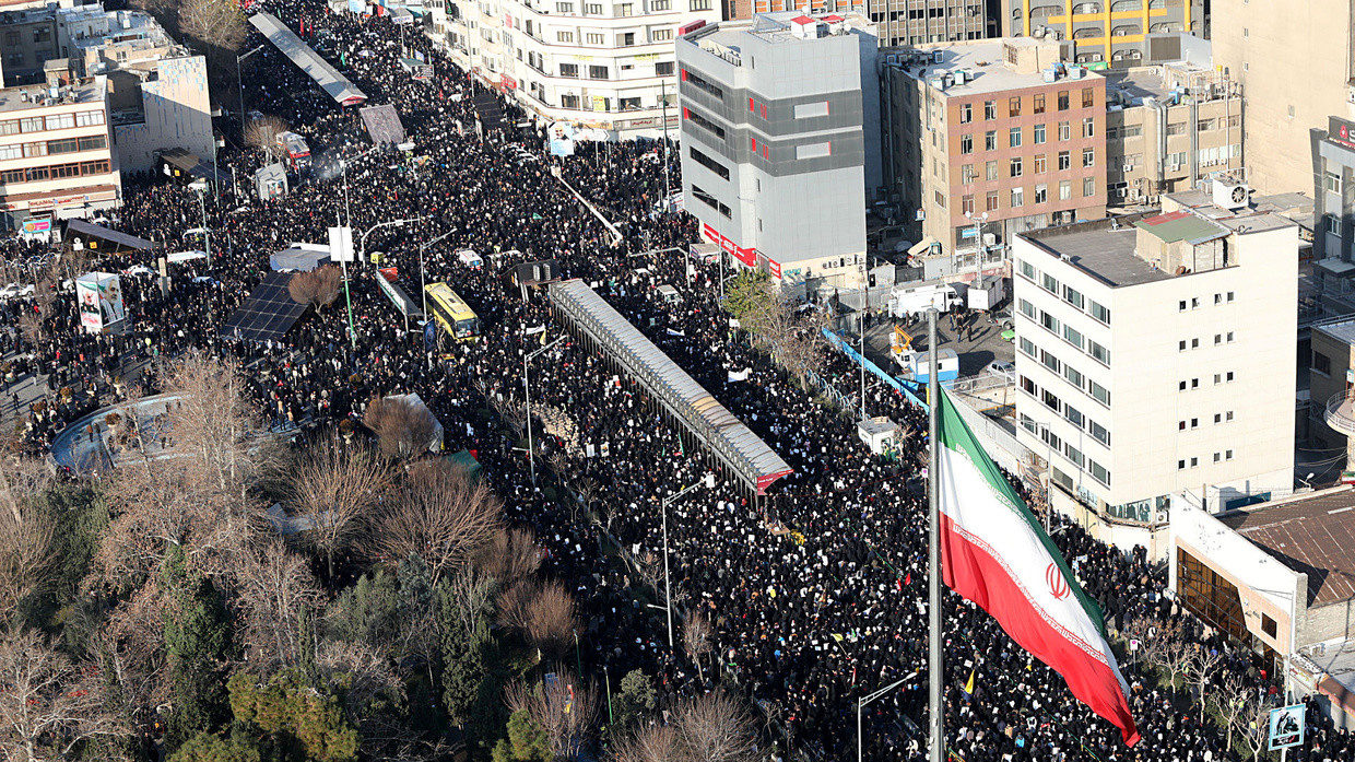 Soleimani funeral crowd