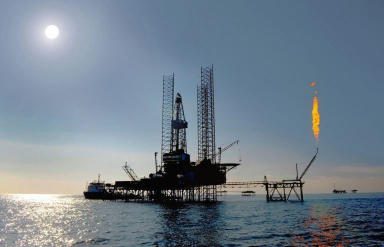 Click to enlarge oil rig