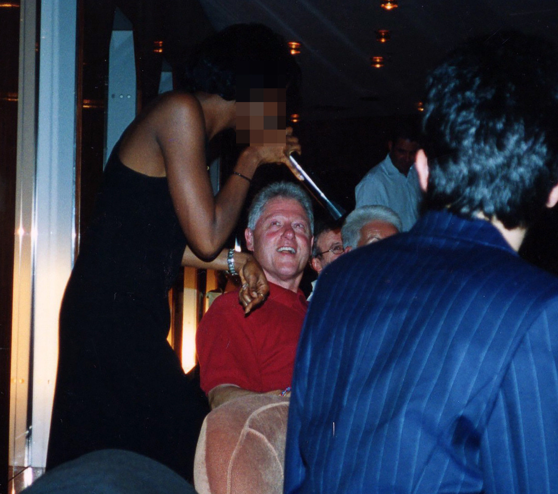 Click to enlarge Bill Clinton in Africa trip