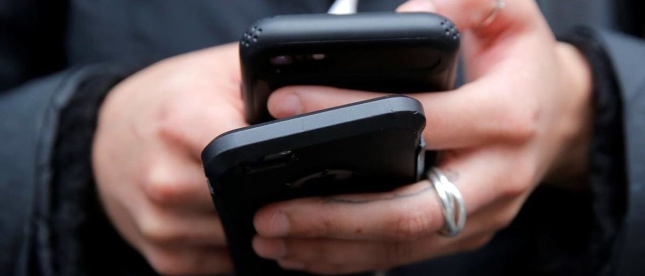 Click to enlarge double cell phone