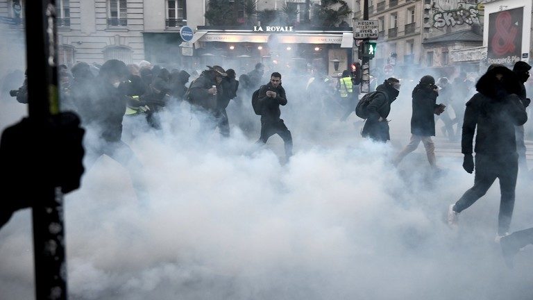 Click to enlarge paris strike