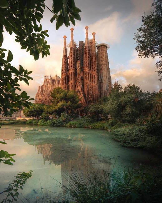 Click to enlarge La Sagrada Familia By Antoni Gaudi