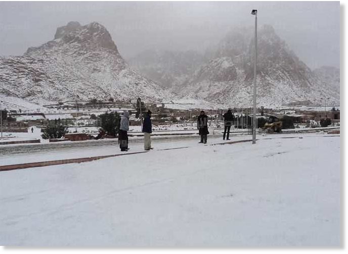 Zima Zaatakowala W Egipcie Snieg I Mroz Przyroda Pogoda Klimat