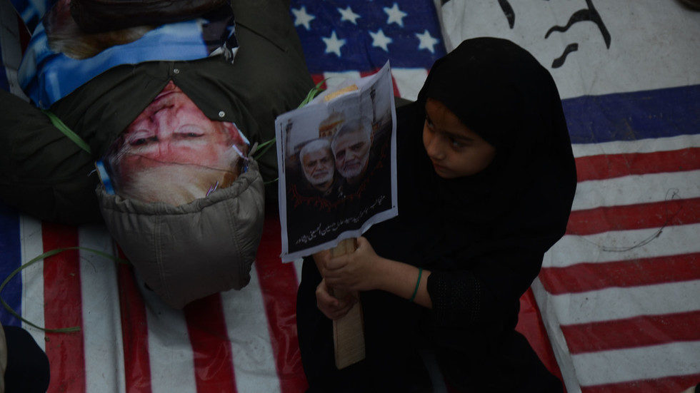 Click to enlarge protest soleimani murder