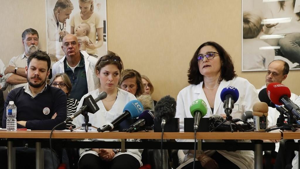 France doctors quit
