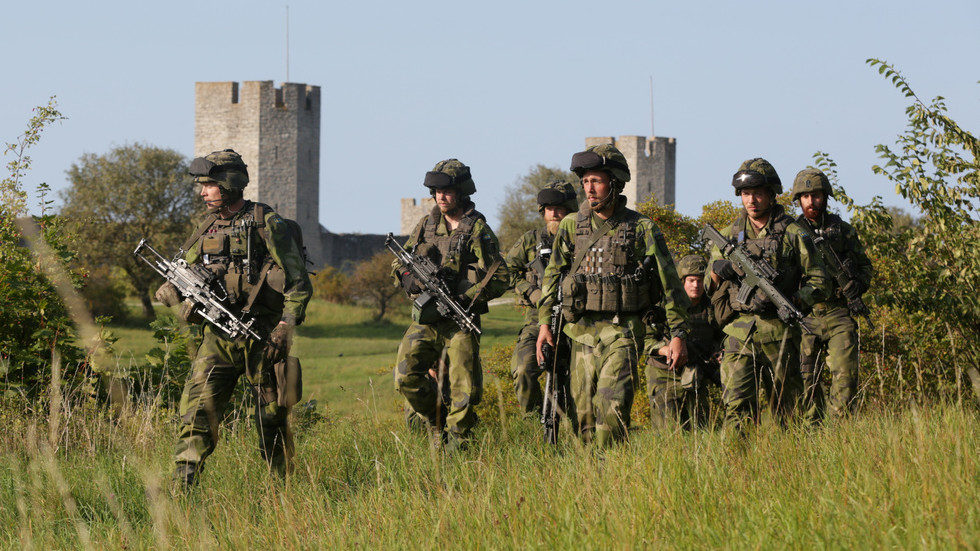 Military patrol Sweden