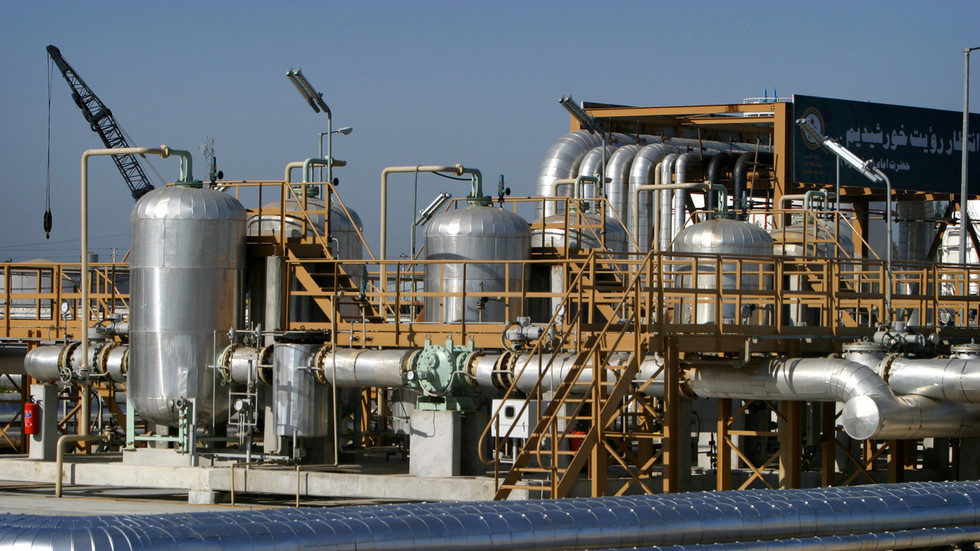 Neka oil terminal