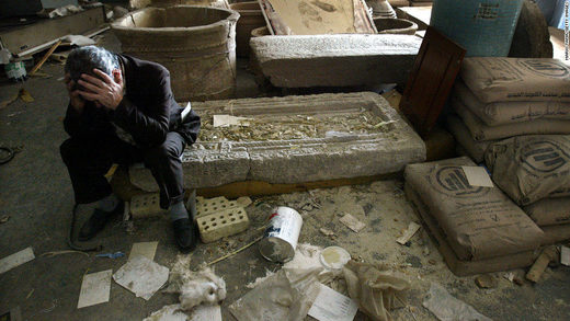 iraq museum looted bombed