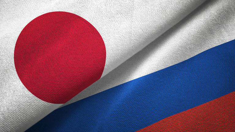 japan russia flag