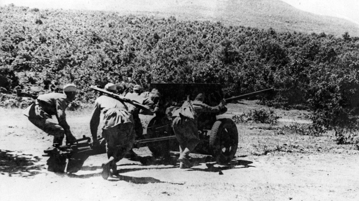 Click to enlarge russian soldiers ukraine front ww2
