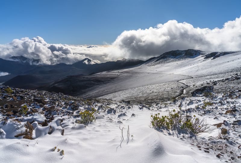 Click to enlarge Winter storm drops snow on Haleakala
