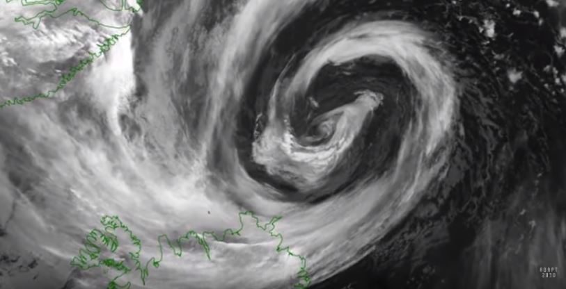 'Dragon head' in cyclone over Iceland