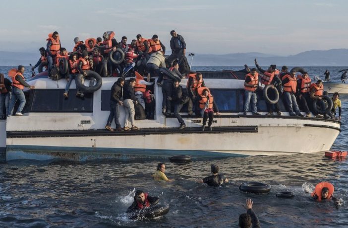 boat migrants refugees