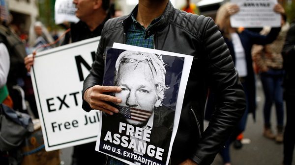 Click to enlarge Assange protest
